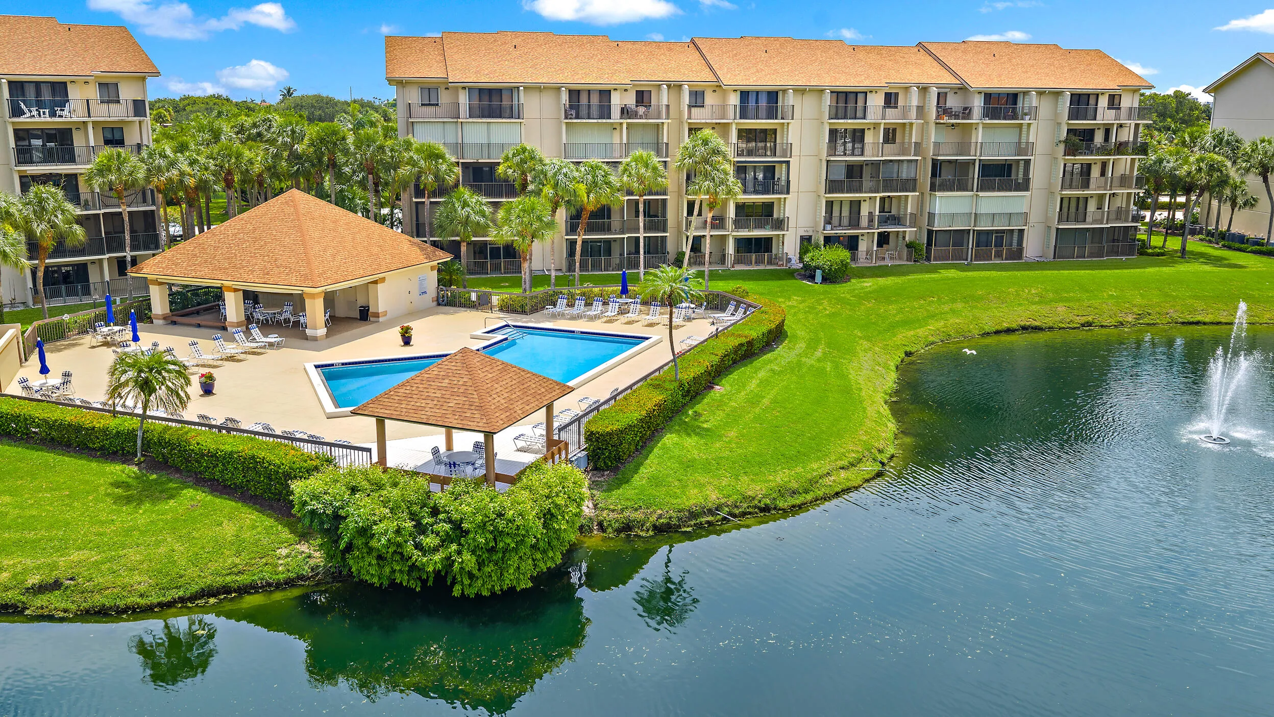 701 Seafarer Cir 103-34
