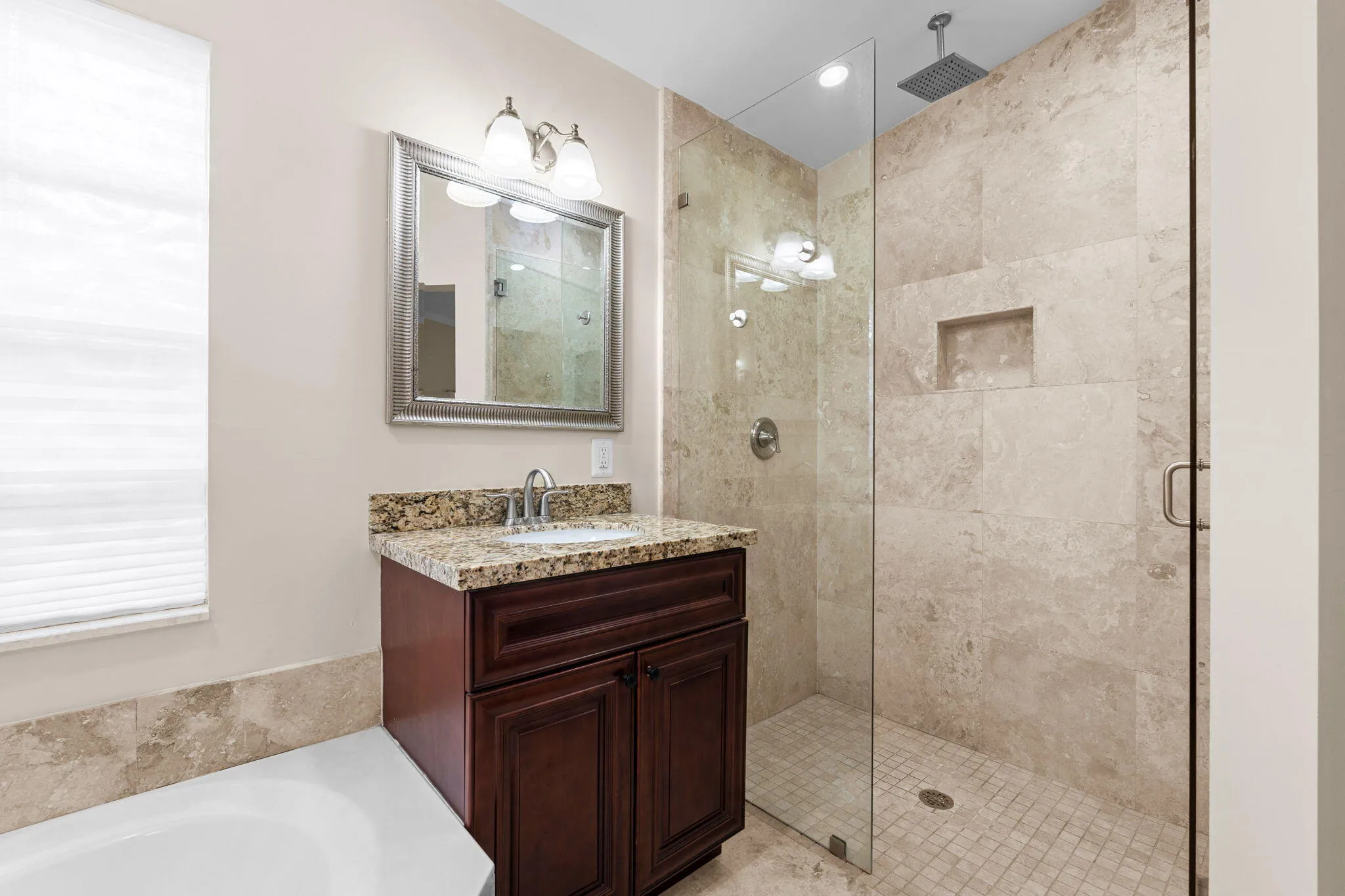 30-web-or-mls-A7402630