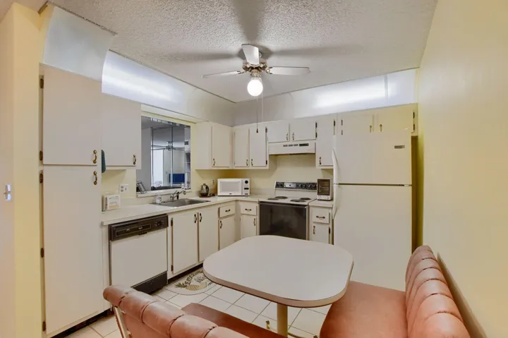 Eat in Kitchen
