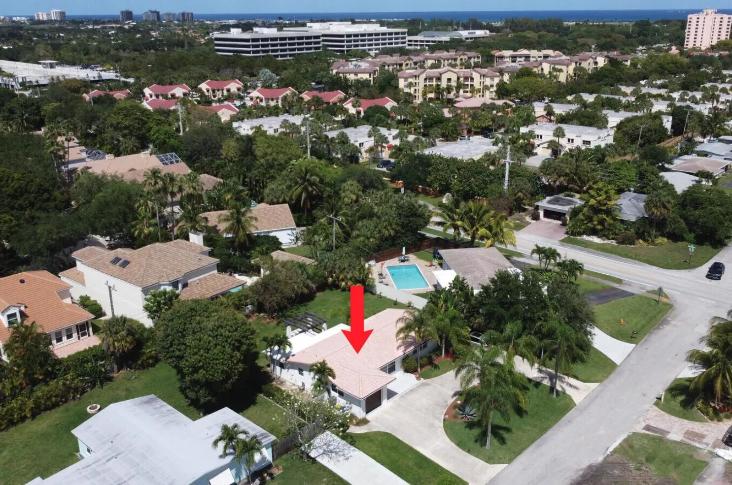 Close proximity to beaches and NextEra headquarters
