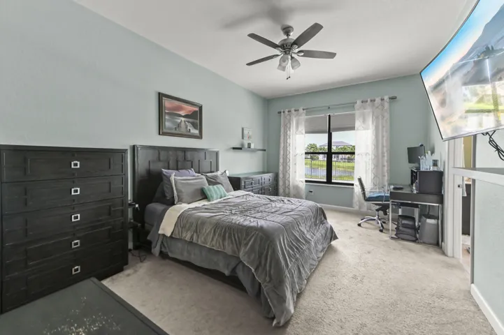 25 Bedroom 01