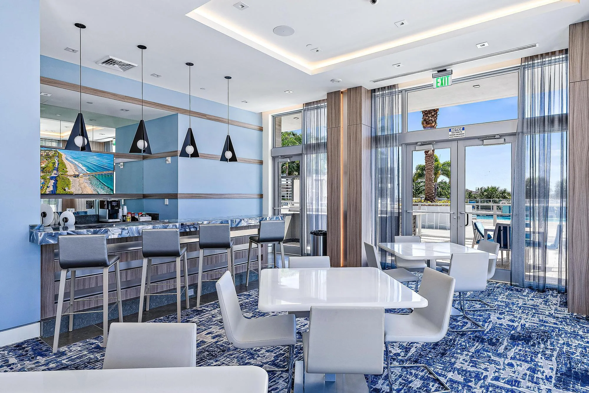 Resident’s Club & Lounge