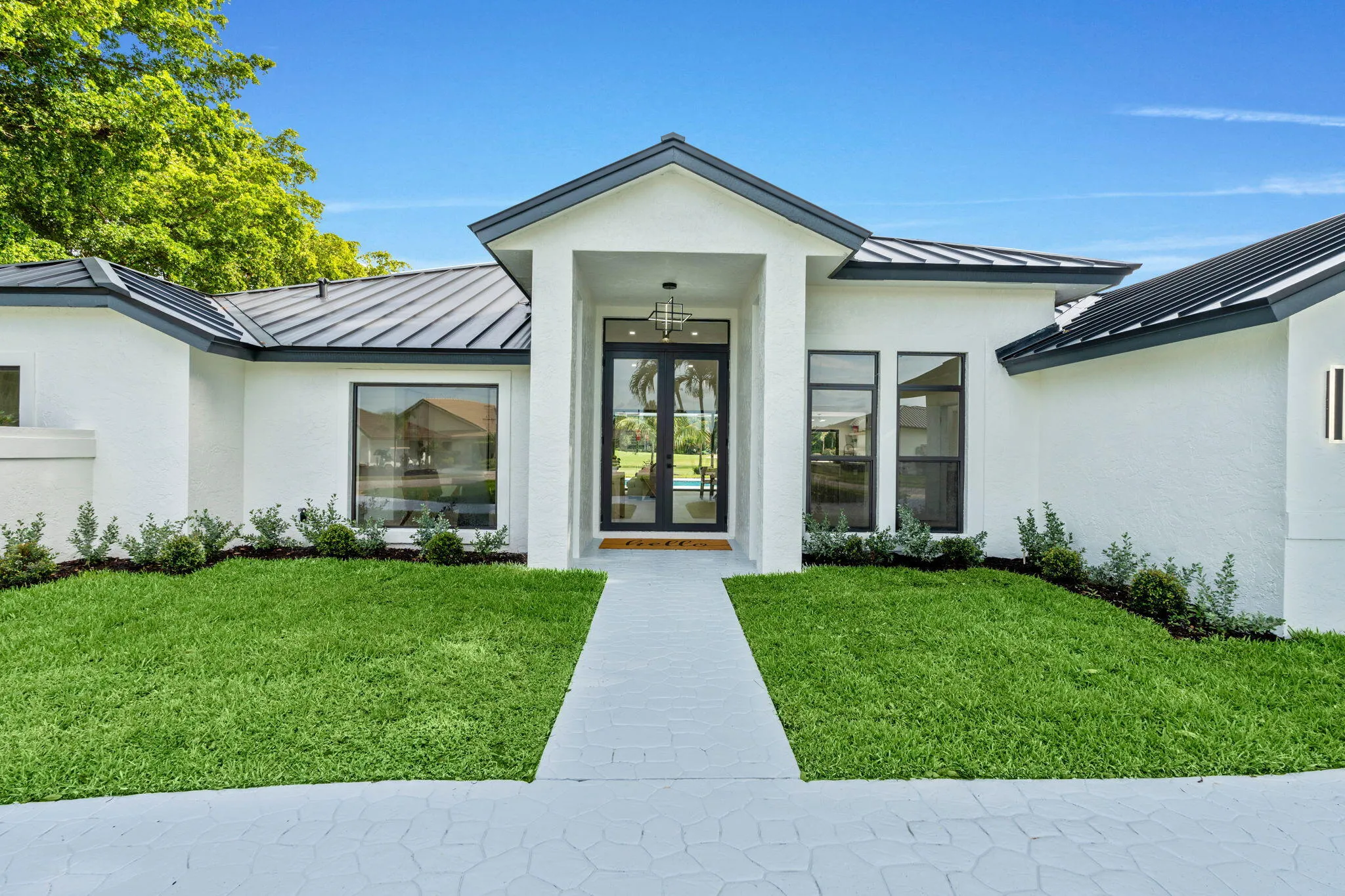 1-web-or-mls-A7403747