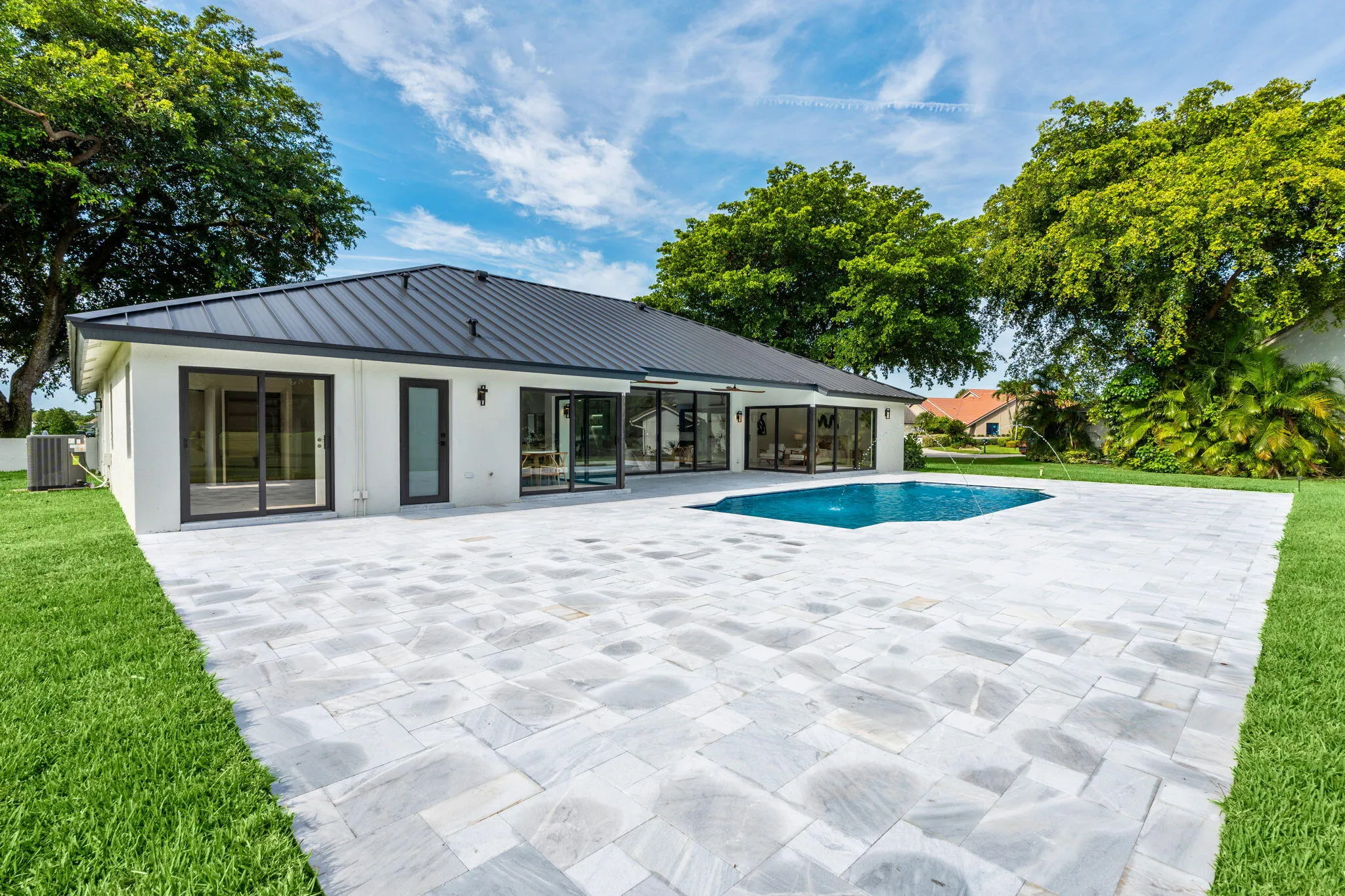 50-web-or-mls-A7403743
