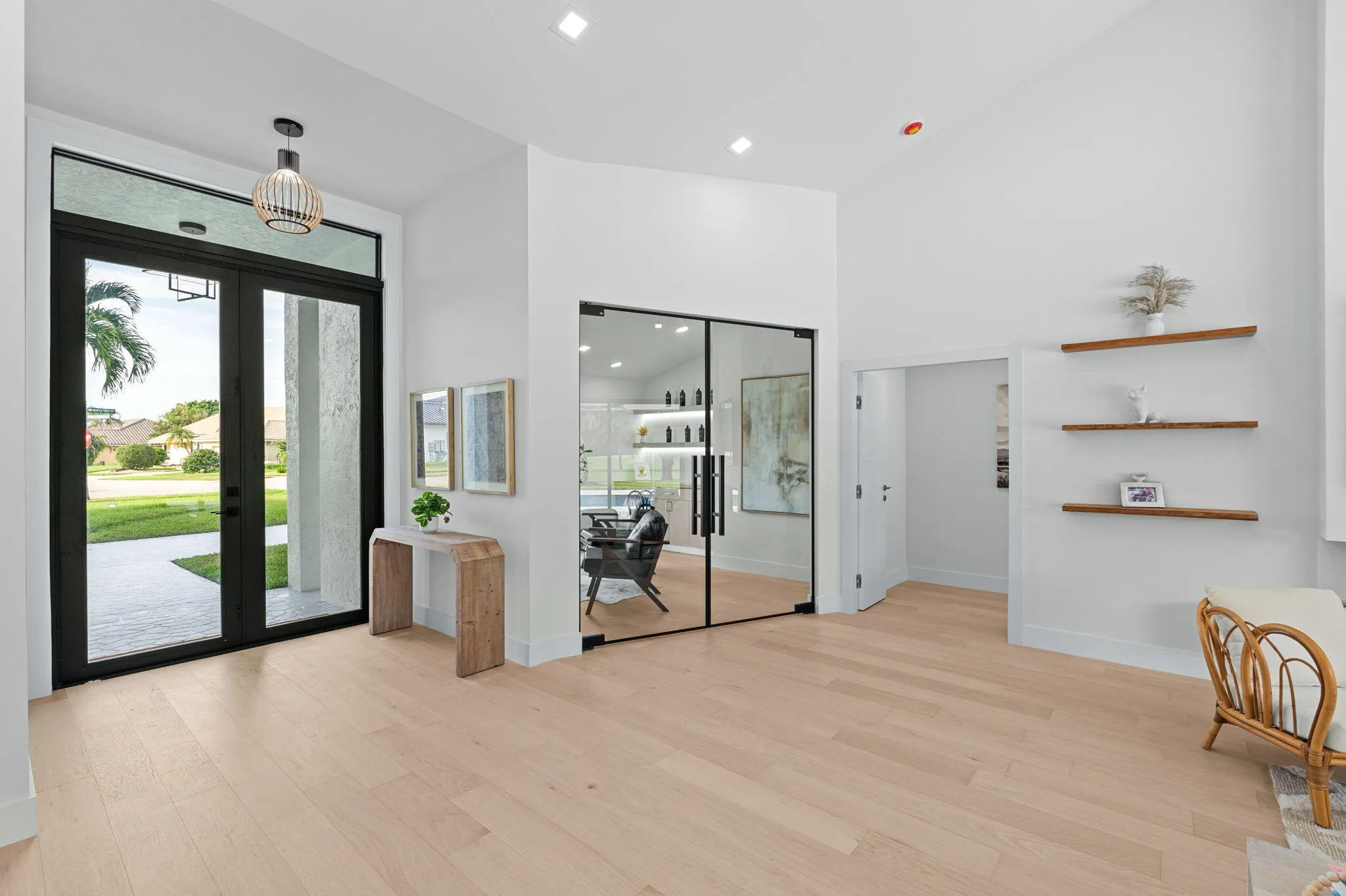 7-web-or-mls-A7403587