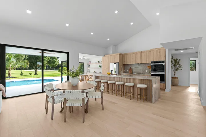 15-web-or-mls-A7403605