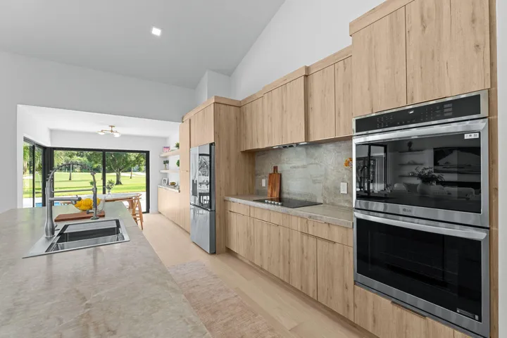 20-web-or-mls-A7403644