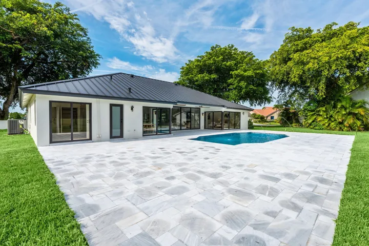 50-web-or-mls-A7403743
