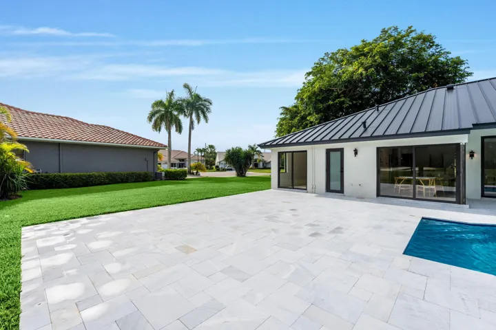 48-web-or-mls-A7403742