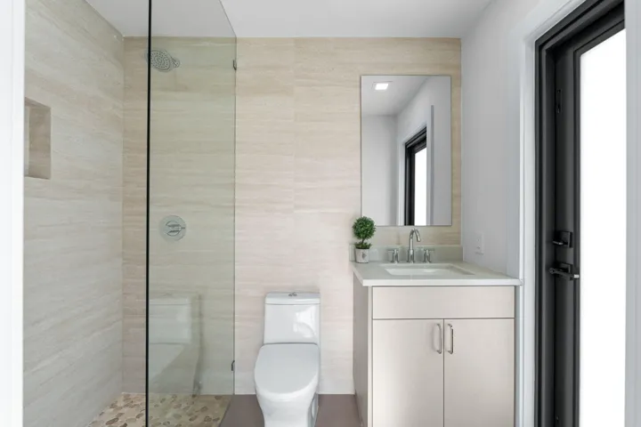 guest bathroom 2