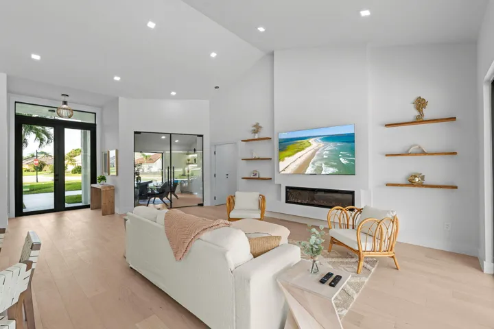 9-web-or-mls-A7403611