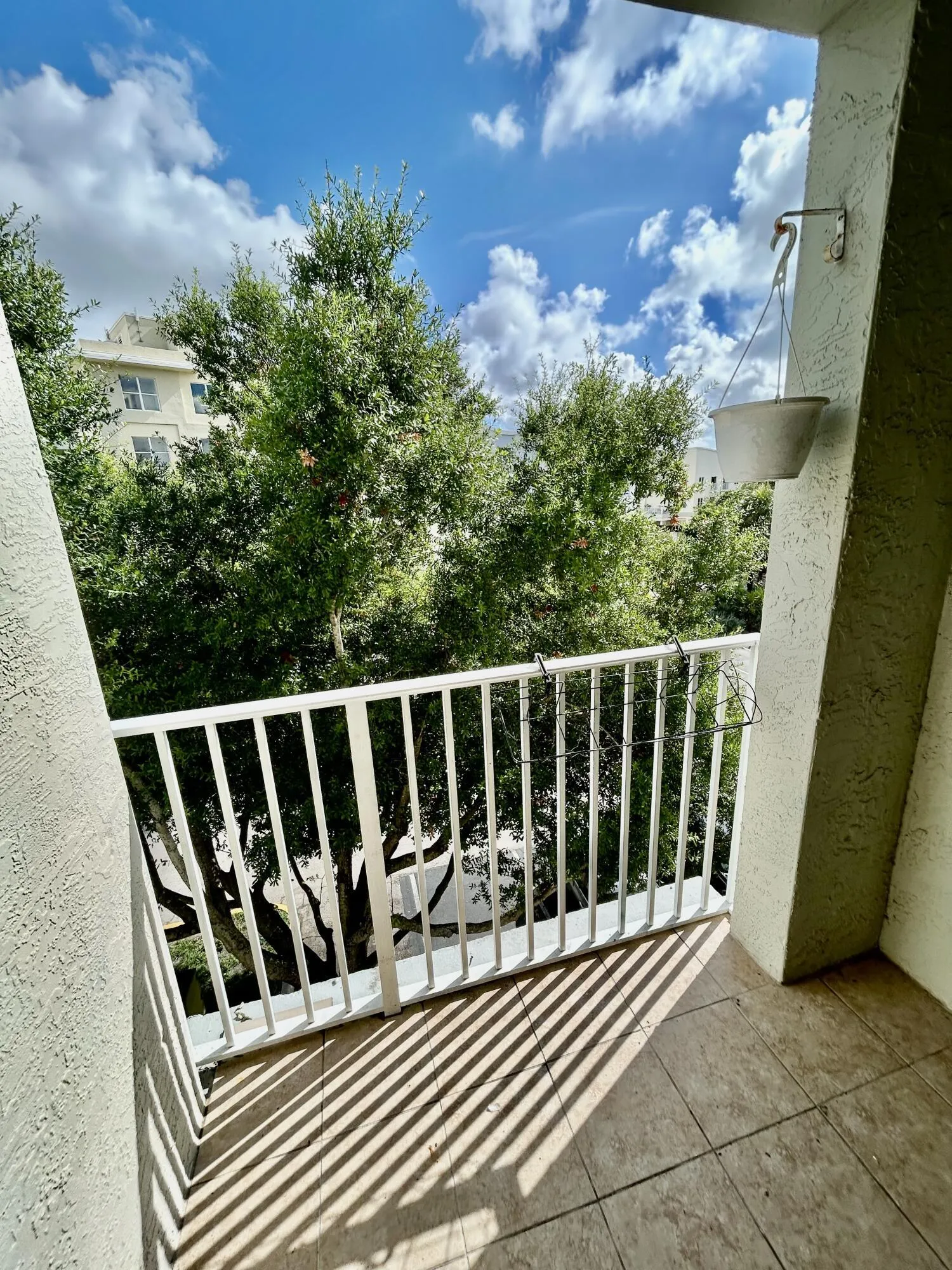 1209 Main St 07 Pic 9