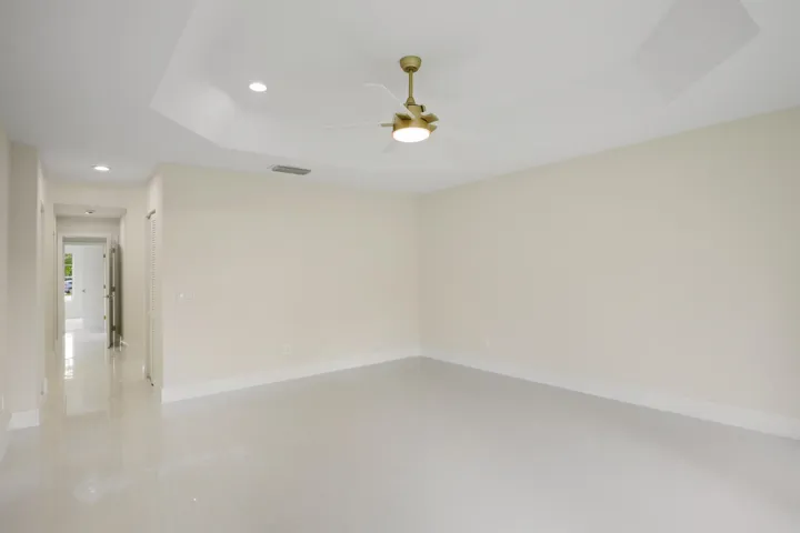 001 (17)