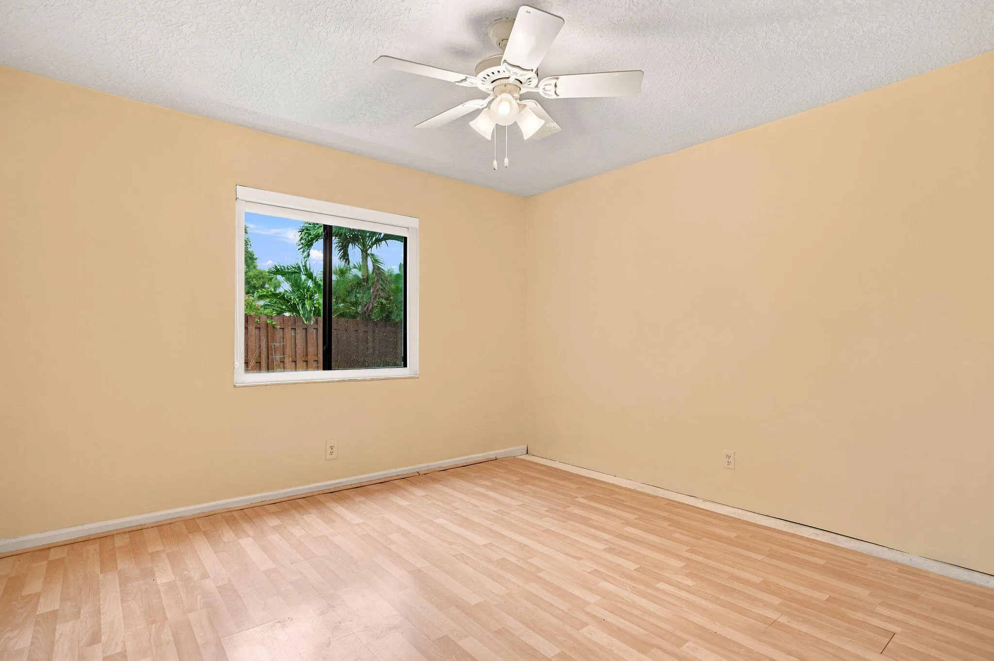 WOOD FLOOR 2ND BEDROOM