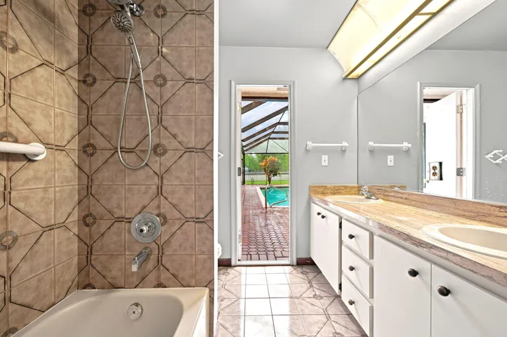 2 SINK CABANA BATH. CUSTOM TILE SHOWER WALLS.