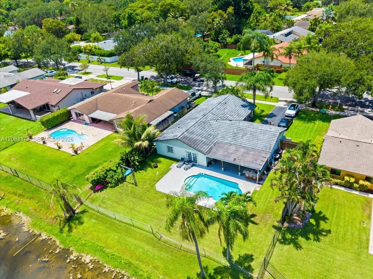 Property photo 43