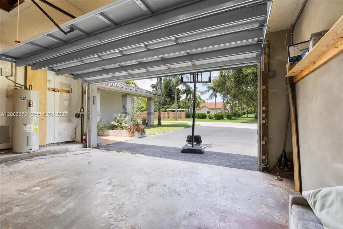Property photo 37