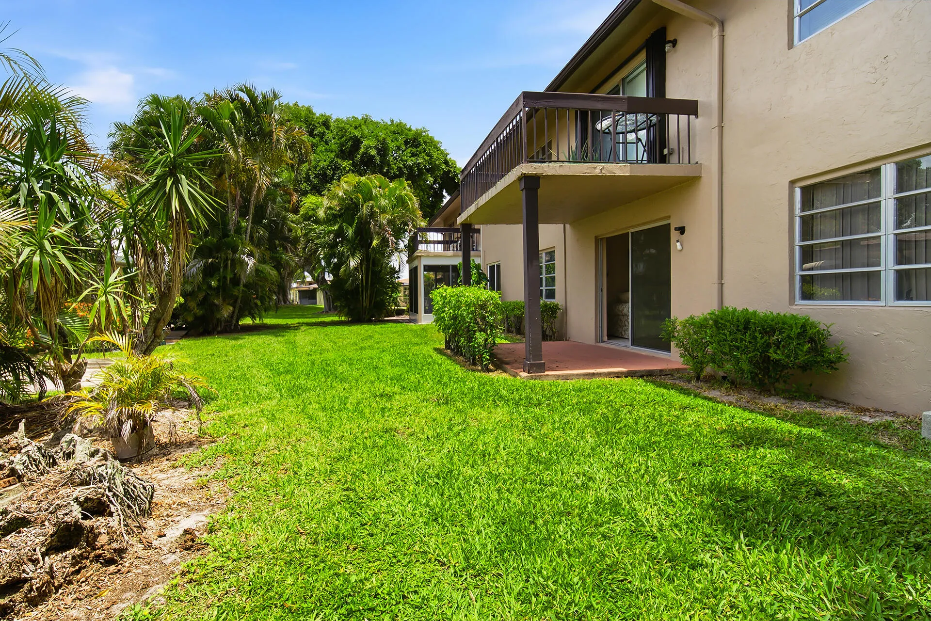 13755-VIA-AURORA-APT-A-33484-019