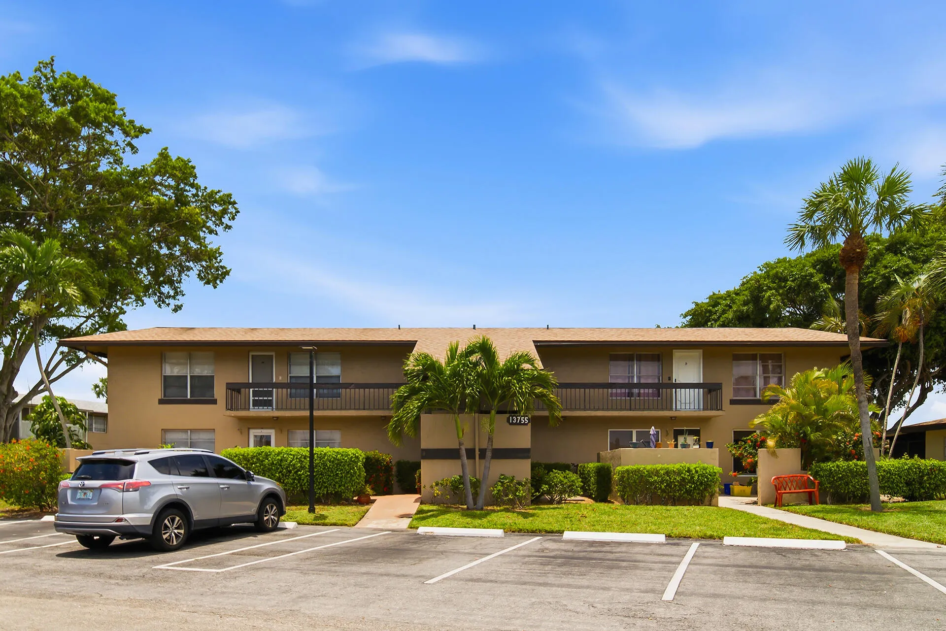 13755-VIA-AURORA-APT-A-33484-025