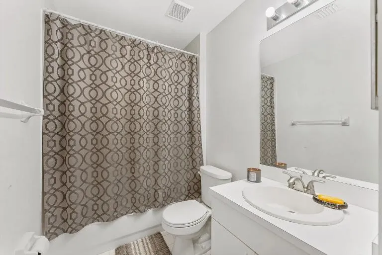 11230 GUEST BATH