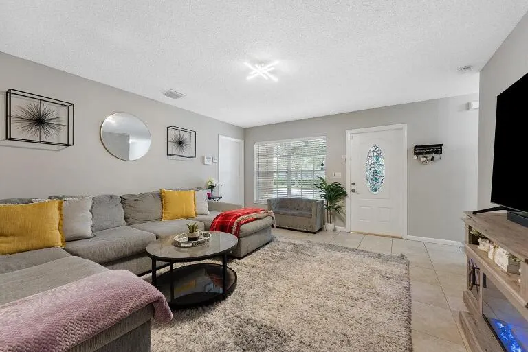 12230 LIVING ROOM