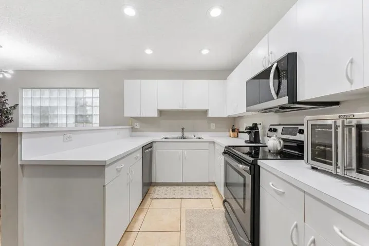 11230 KITCHEN #3