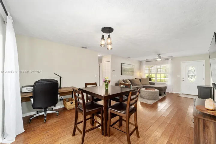 Dining/office