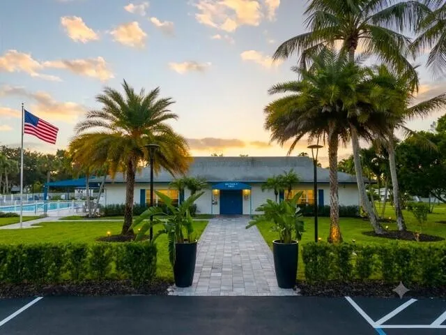 High Point 5 Clubhouse