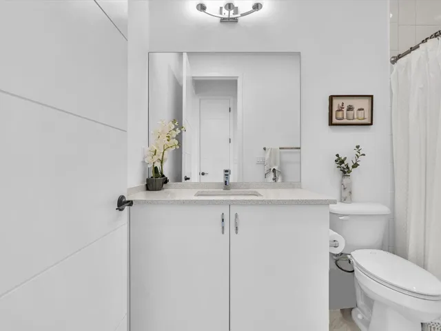 on-suite bathroom
