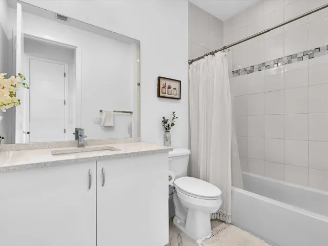 on-suite bathroom