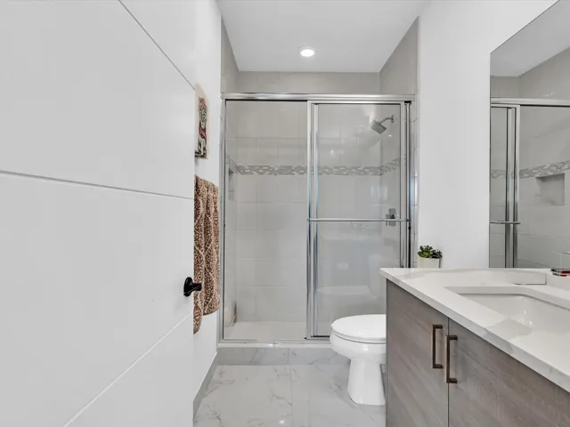 on-suite bathroom
