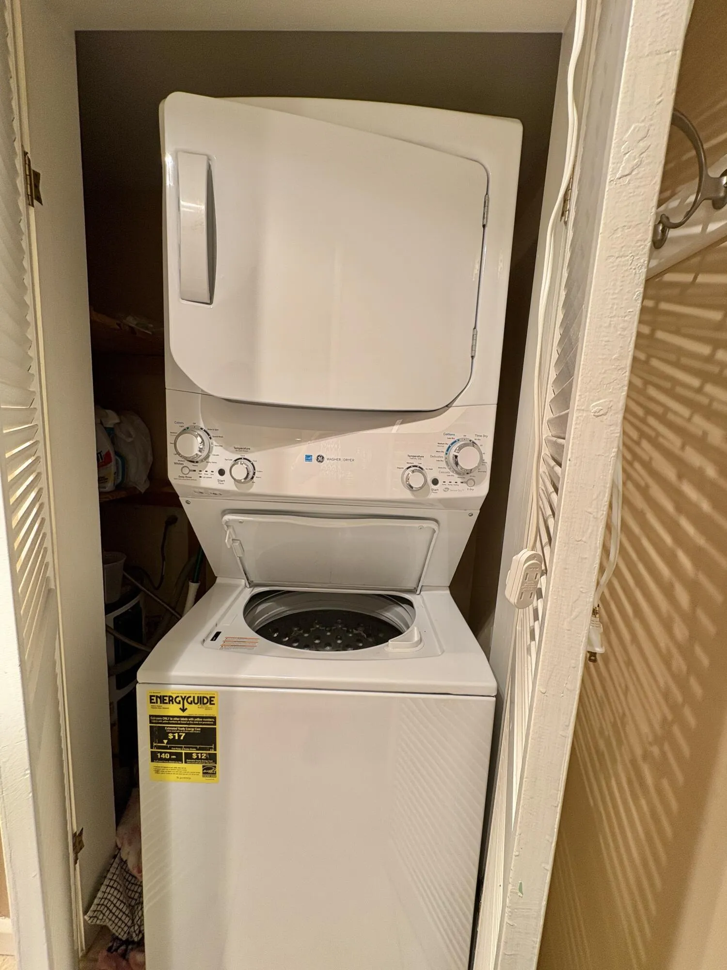 washer/dryer hook-up