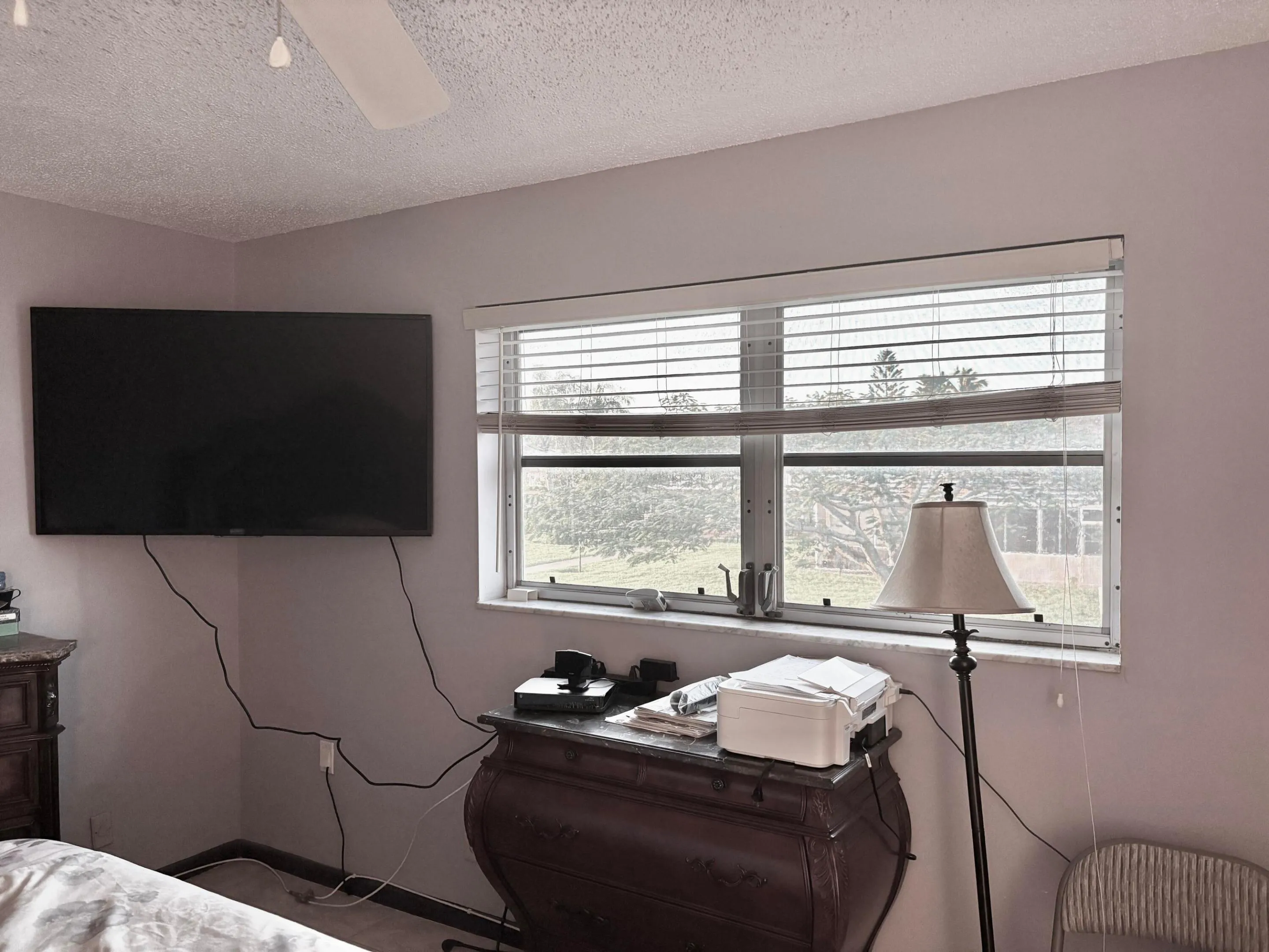 corner bedroom