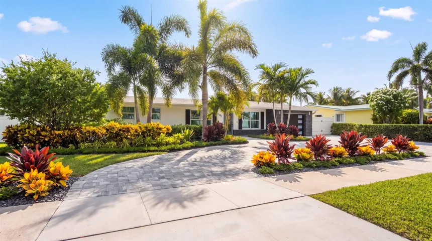 03-765 Lagoon Dr