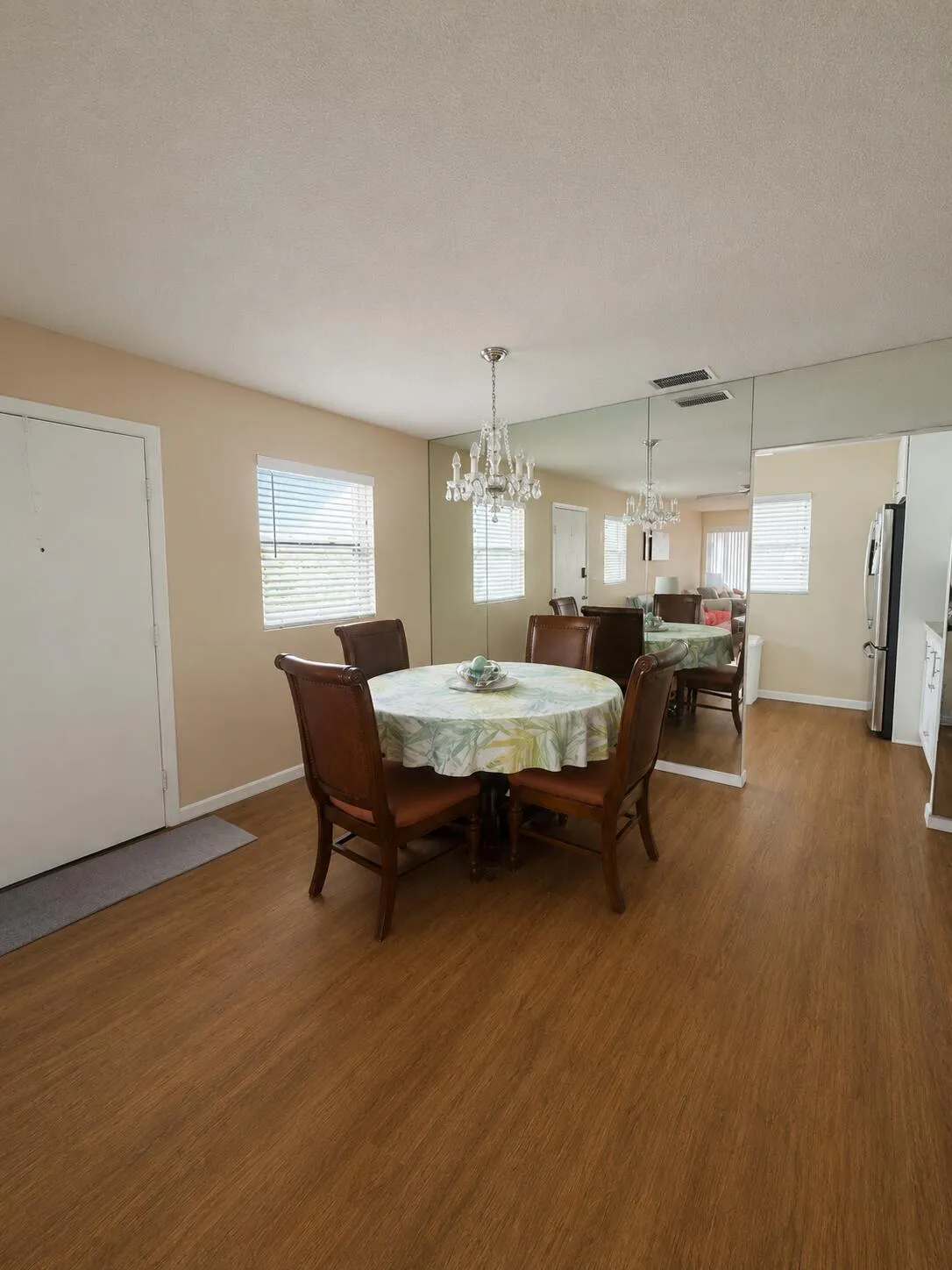 Entry Dinning Room