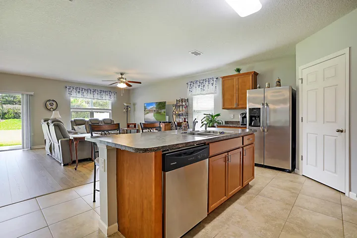 3380 Rockport St SW -13