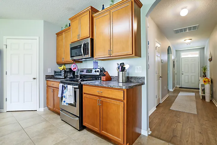 3380 Rockport St SW -12