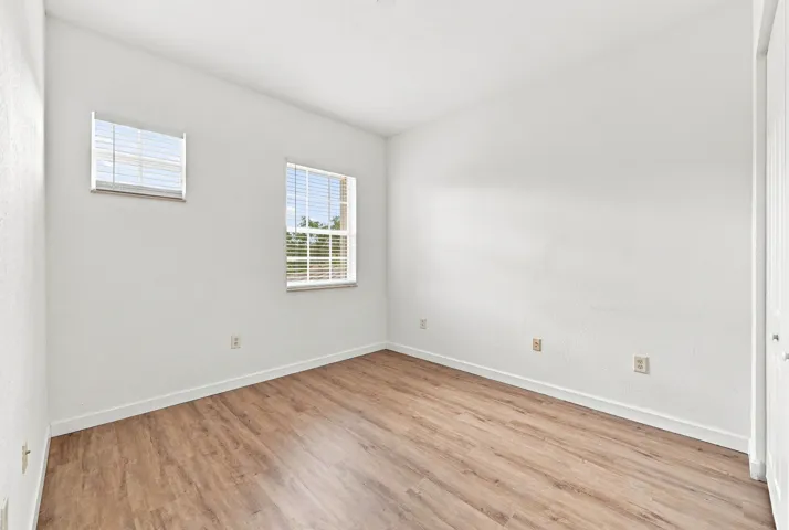 28_stl_8732