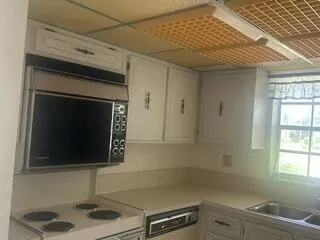 Canalview - Kitchen Stove - Final
