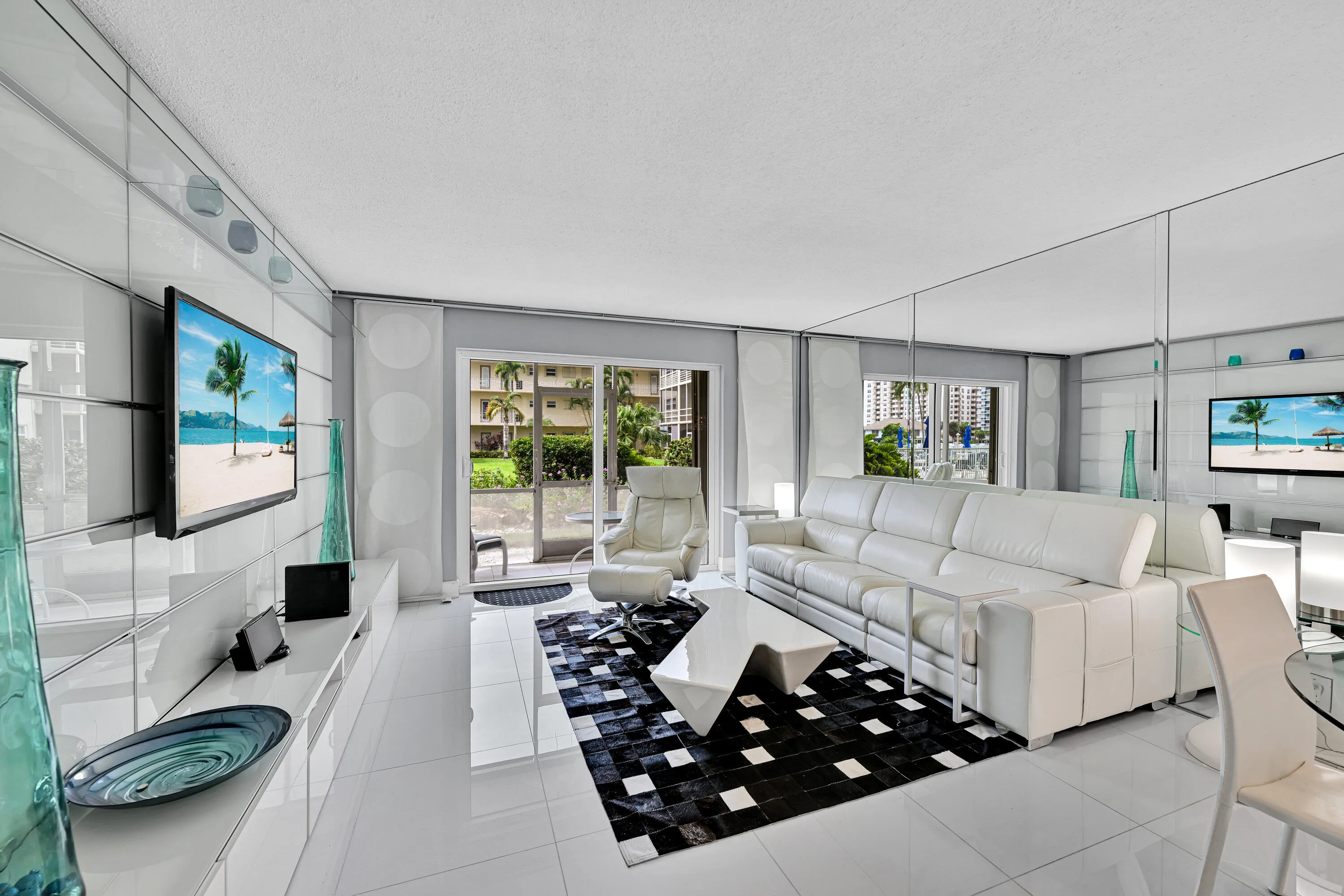 2600 Diana Drive #121 00002