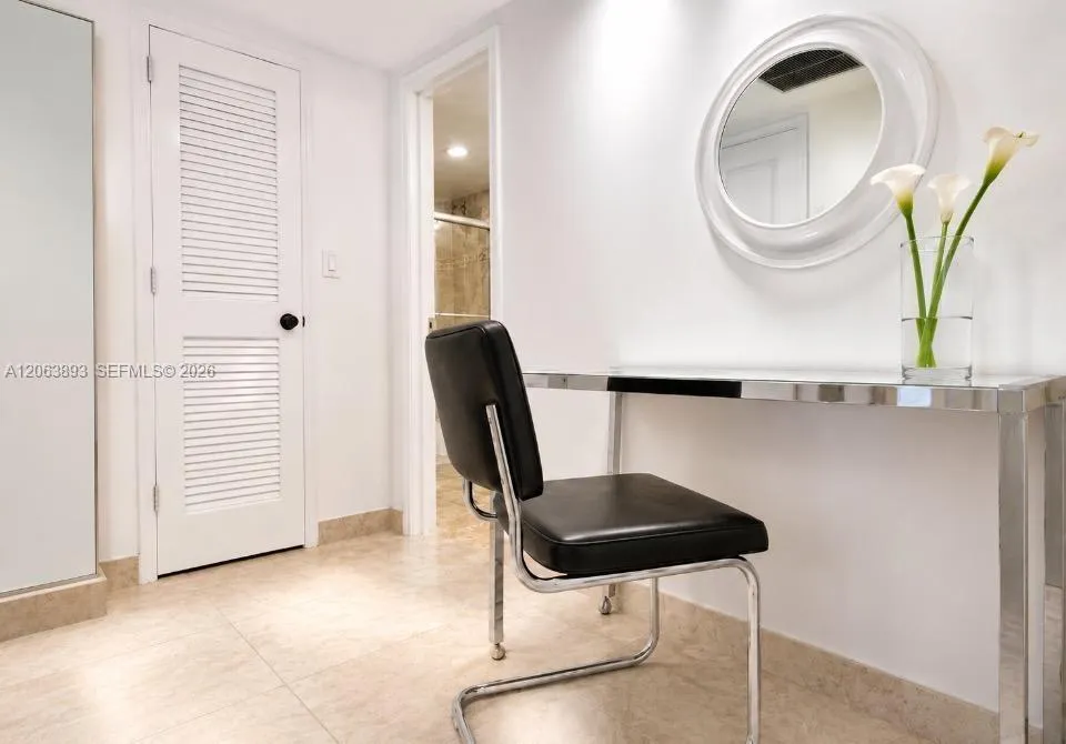 PRINCIPLE BEDROOM WITH TWO WALK-IN CLOSETS, DRESSING AREA AND BATHROOM SUITE