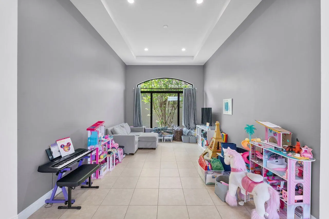 Property photo 30