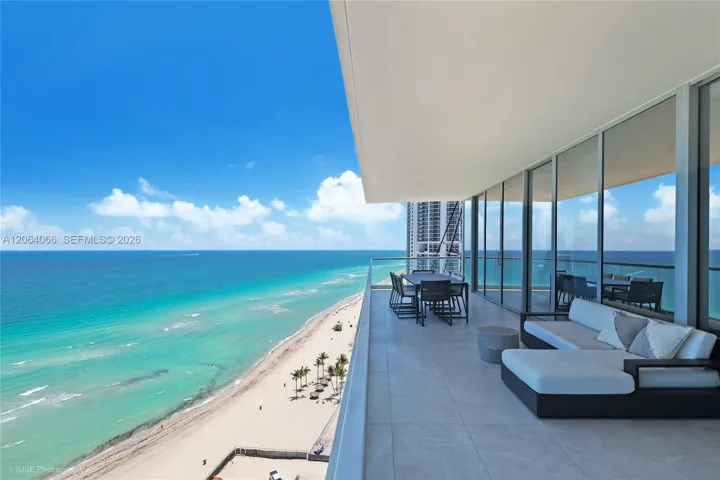Balcony unit 1804