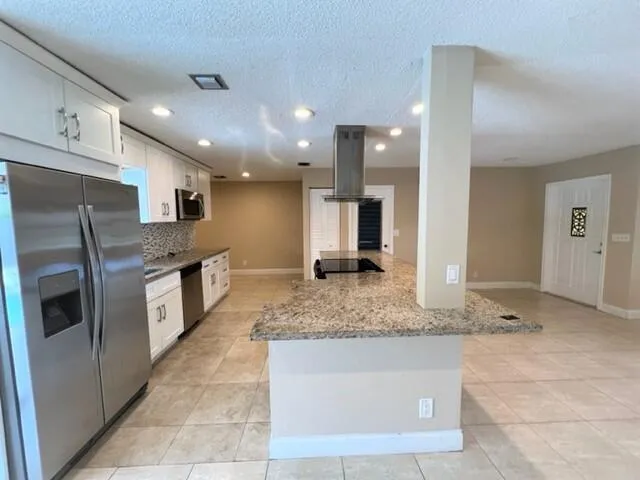 Family,dining,Kitchen
