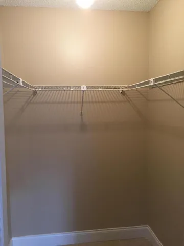 walking closet