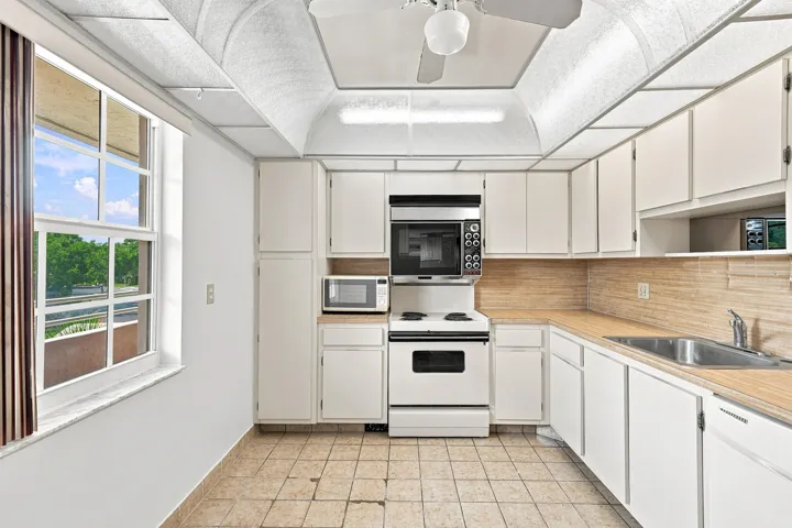 11_kitchen