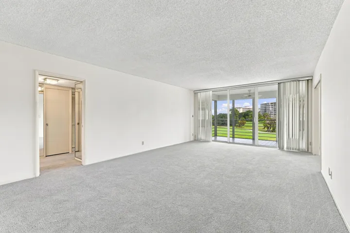 16_living room