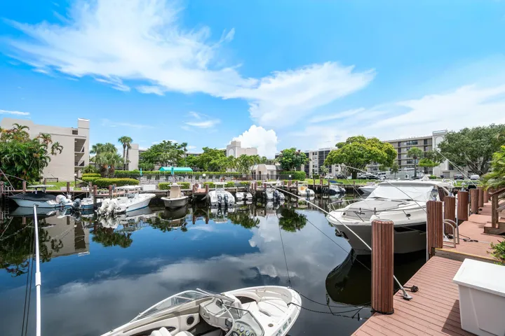 043-4RoyalPalmWay-402-BocaRaton-FL-33432
