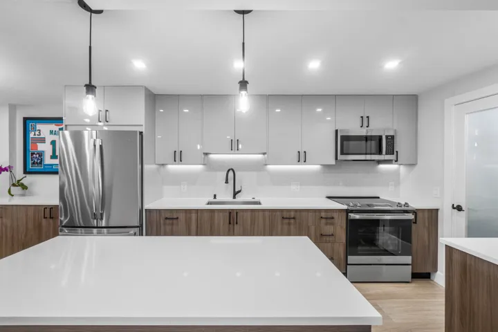 006-4RoyalPalmWay-402-BocaRaton-FL-33432