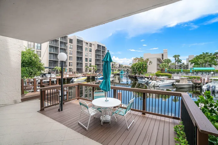 040-4RoyalPalmWay-402-BocaRaton-FL-33432